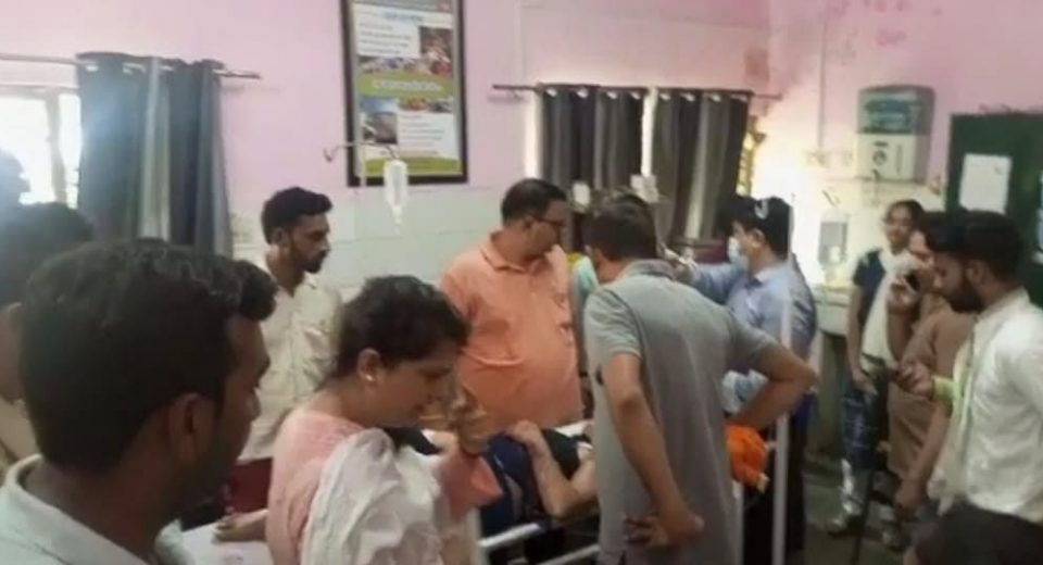 अमरोहा: ससुर ने बहू को मारी गोली, हालत गंभीर UPTak