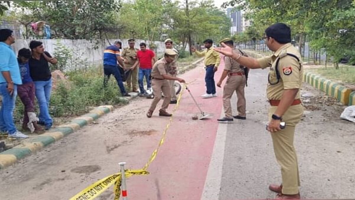 नोएडा: पुलिस और बदमाशों के बीच हुई मुठभेड़, 2 आरोपी गिरफ्तार UP Tak