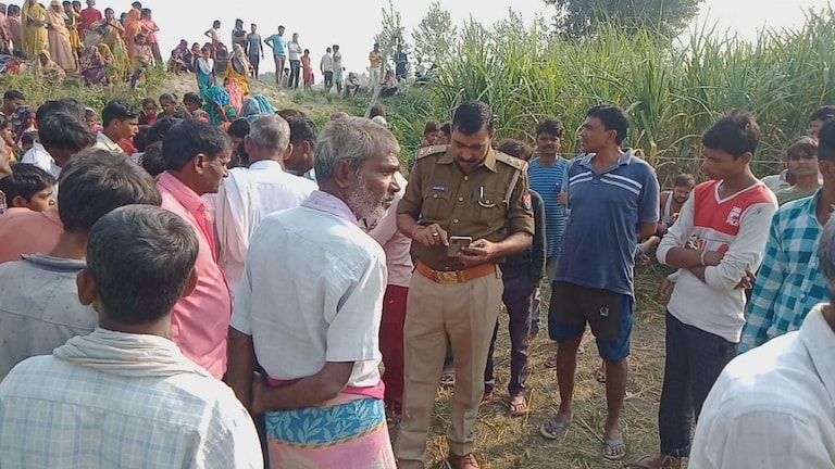 बांदा: प्रेमी-प्रेमिका ने भगवान कृष्ण को साक्षी मान की शादी, परिजनों ने लगाया रेप का आरोप UP Tak