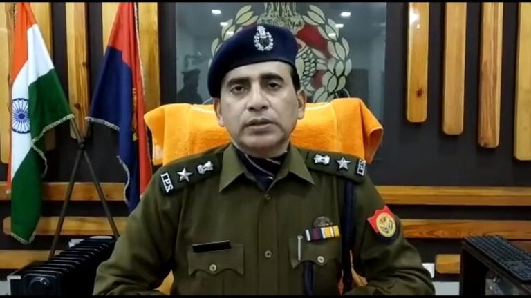 बिजनौर: 12 वर्षीय लड़की से रेप के प्रयास के आरोप में एक अधेड़ गिरफ्तार UP Tak