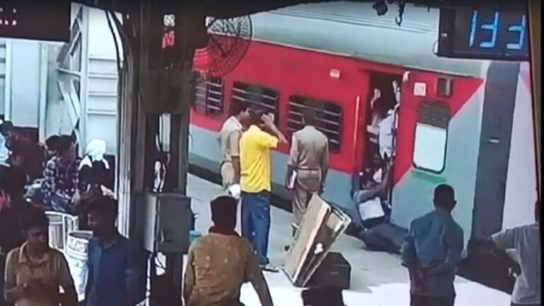 अग्निपथ योजना के विरोध का असर रेलवे पर, बिहार से प्रयागराज आने वाली तीन ट्रैनें कैंसिल UP Tak