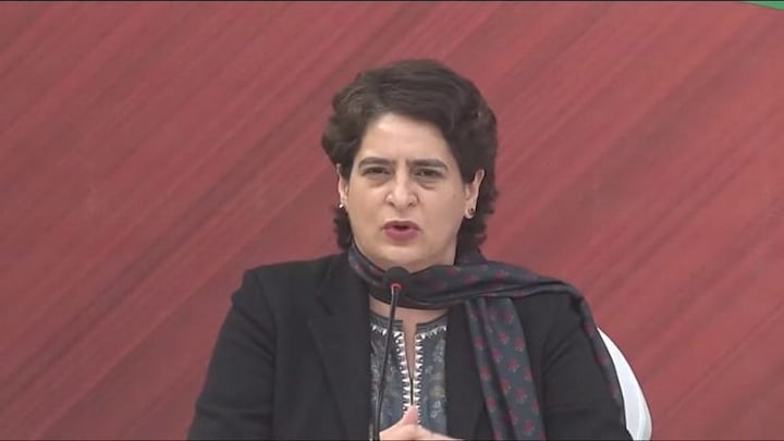 क्या चुनाव के बाद जरूरत पड़ने पर SP से गठबंधन करेगी कांग्रेस? जानिए प्रियंका गांधी का जवाब UP Tak