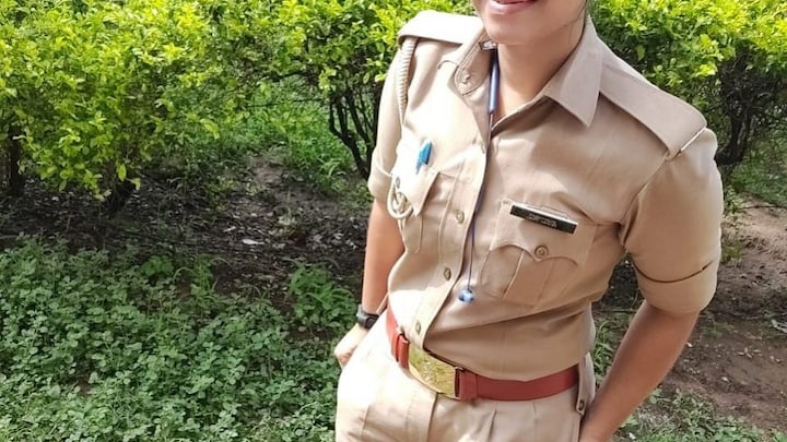 ‘हमारे यहां कट्टा चलाते हैं’ पर लिप्सिंग कर वायरल हुईं सिपाही प्रियंका का इस्तीफा मंजूर UP Tak