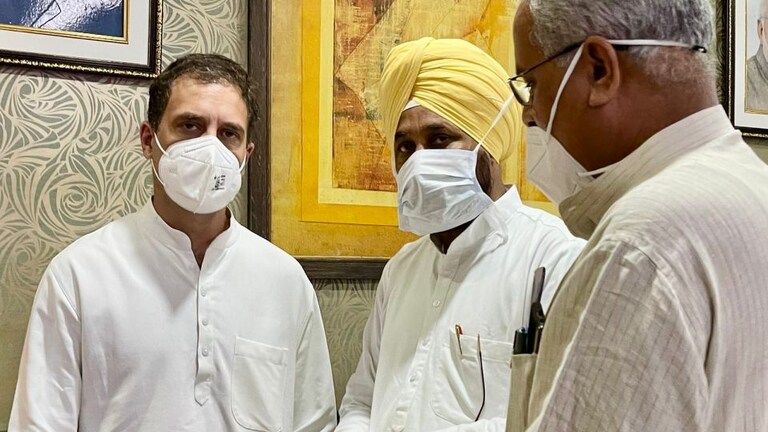 लखनऊ एयरपोर्ट पर पहले राहुल गांधी और प्रशासन के बीच फंसा पेच, फिर बनी सहमति UP Tak