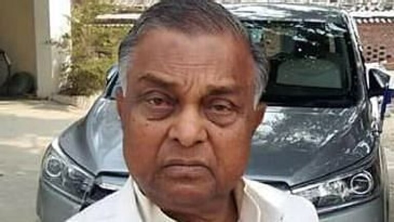 कल्याण, मुलायम, माया, तीनों सरकार में रहे कैबिनेट मंत्री, दिग्गज नेता सुखदेव राजभर का निधन UP Tak