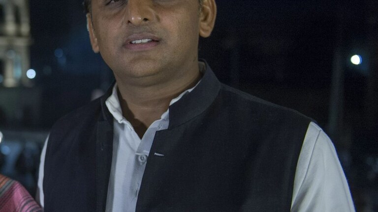 अखिलेश यादव का CM योगी आदित्यनाथ पर पलटवार? ट्वीट से मिले संकेत UP Tak