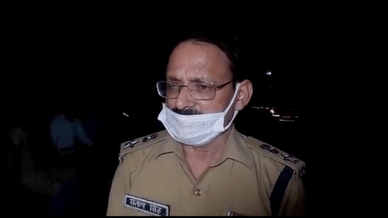 10वीं की छात्रा को गला दबाकर मारा? आरोपी की टी-शर्ट पर लिखा था आई लव यू UP Tak