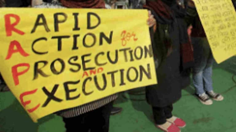 मुजफ्फरनगर: 9वीं की छात्रा संग दोस्त के भाई ने किया रेप? पुलिस को आरोपी की तलाश UP Tak