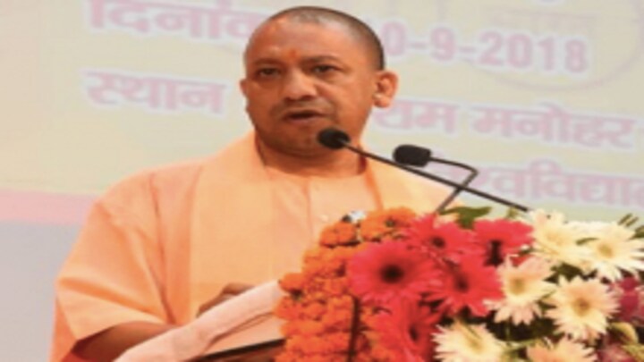 मेरठ समेत नौ रेलवे स्टेशन को बम से उड़ाने की धमकी, कल सीएम योगी का है दौरा UP Tak