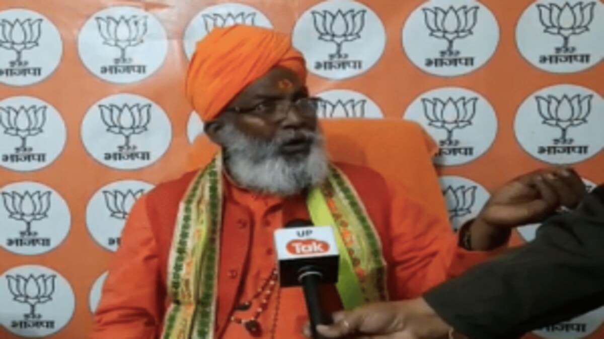 अखिलेश हैं कि मानते नहीं, इन्हें आतंकियों का सहारा है: साक्षी महाराज UP Tak