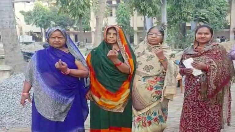 एग्जिट पोल: क्या यूपी में महिलाएं बनवा रहीं फिर से योगी सरकार? जानें क्या कहते हैं आंकड़े UP Tak