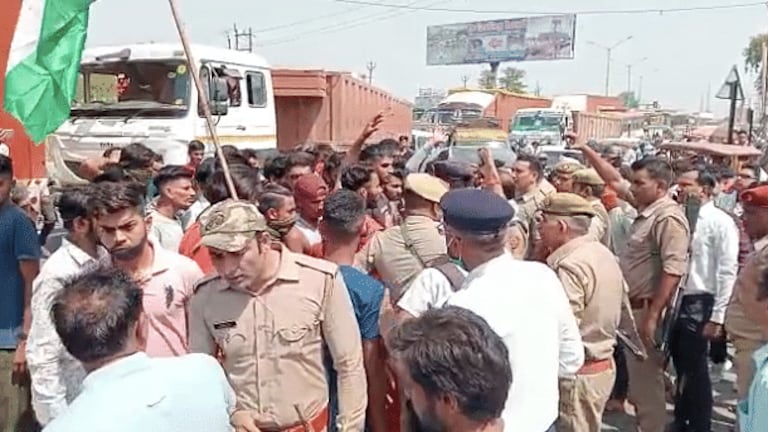 सेना भर्ती की अग्निपथ योजना पर UP में बवाल, प्रदर्शन शुरू, विपक्ष संग ‘अपने’ भी विरोध में UP Tak