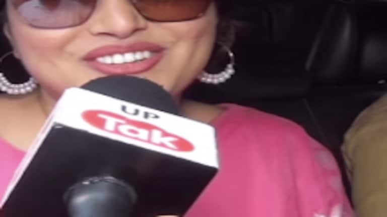 आजमगढ़: एक्ट्रेस आम्रपाली ने निरहुआ की जीत के लिए बचाकर रखा था ये गाना, जो अब गा दिया UP Tak