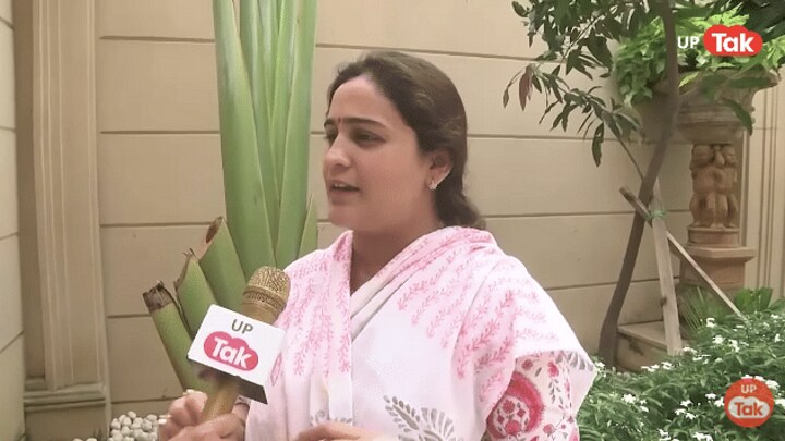 रामगोपाल यादव के CM योगी से मिलने पर मुलायम की छोटी बहू अपर्णा ने साधा निशाना, कही ये बात UP Tak