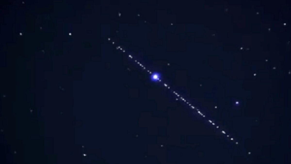 यूपी के आसमान में दिखने वाली आकृति एलियन UFO थी या कुछ और? जानिए ‘FACT’ UP Tak