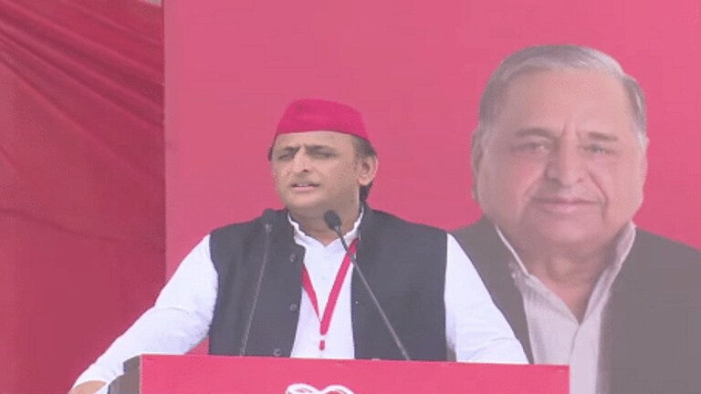 लखनऊ में SP का राष्ट्रीय सम्मेलन Live: लगातार तीसरी बार सपा के अध्यक्ष चुने गए अखिलेश यादव UP Tak