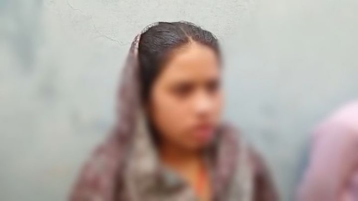 संभल: शादी के स्टेज पर दूल्हे ने दुल्हन को खुलेआम किया किस? युवती नाराज होकर पहुंची थाने UP Tak