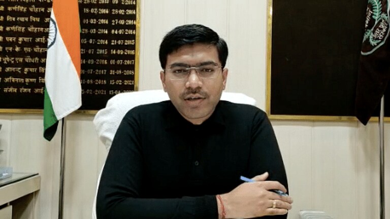 राजस्व मामलों का निस्तारण नहीं होने पर नाराज हुए संभल DM, लेखपाल-कानूनगो को दी ये चेतावनी UP Tak