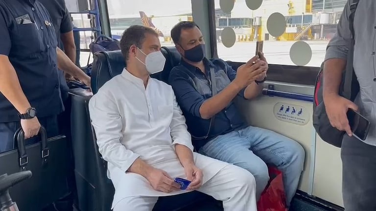 योगी सरकार ने राहुल, प्रियंका समेत कांग्रेस के 5 नेताओं को लखीमपुर खीरी जाने की इजाजत दी UP Tak