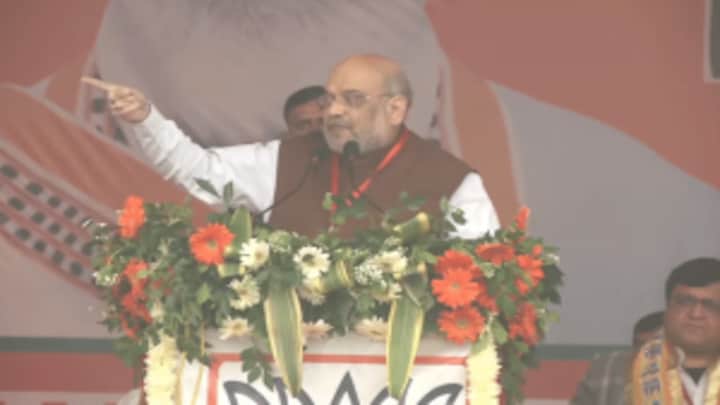 अमित शाह का तंज, ‘इनकम टैक्स की रेड हुई तो अखिलेश के पेट के अंदर मचलन होने लगी’ UP Tak