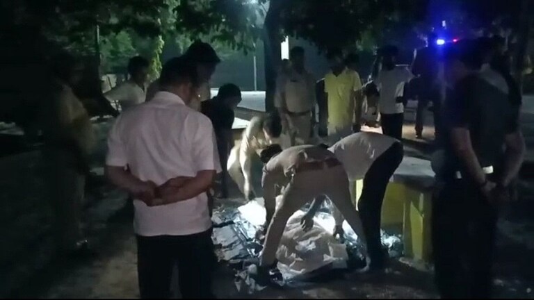 शाहजहांपुर: महिला और उसके प्रेमी की धारदार हथियार से हत्या, पति और बेटे फरार UP Tak