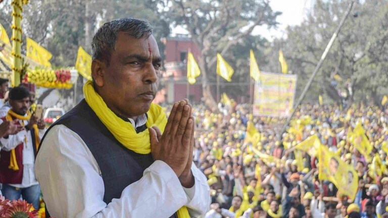 नरेंद्र गिरि मौत केस में राजभर ने की CBI जांच की मांग, कहा- योगी सरकार पर भरोसा नहीं UP Tak