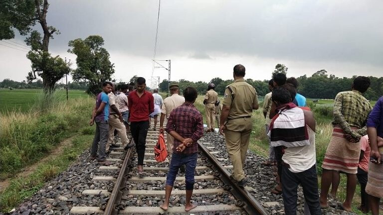 सुसाइड नोट में दर्दनाक लव स्टोरी, प्रेमी को दिया वादा निभाने के लिए ट्रेन के आगे कूदी UP Tak