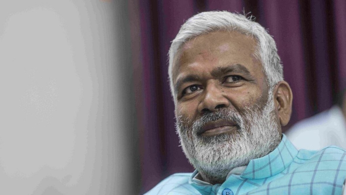 स्वतंत्र देव सिंह बोले- ‘SP कोई पार्टी नहीं, बल्कि ट्रस्ट है, जिनका काम लूटना है’ UP Tak