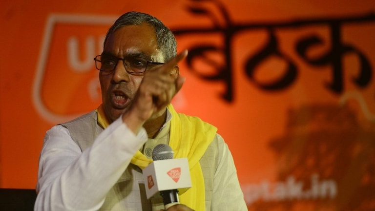BJP के नेता भी मुख्तार अंसारी के फाटक पर माथा टेकते हैं: ओम प्रकाश राजभर UP Tak