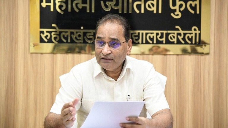 UP: बीएड प्रवेश परीक्षा का परिणाम घोषित, प्रयागराज की रागिनी प्रदेशभर में बनीं टॉपर UP Tak