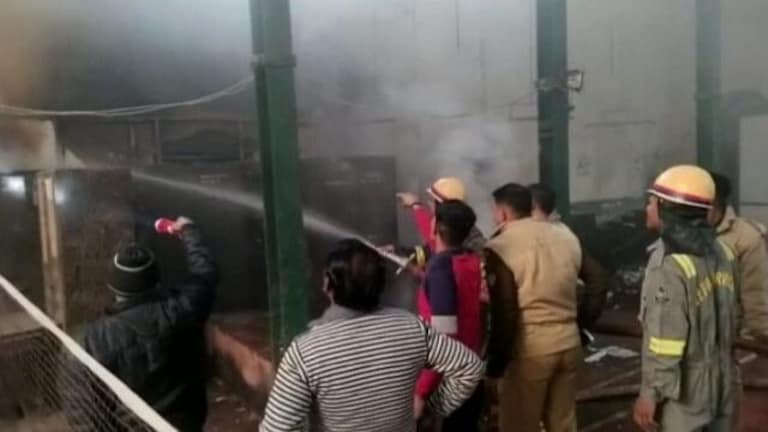 प्रयागराज: BSNL ऑफिस के एकाउंट सेक्शन में लगी आग, पुराने जरूरी रिकॉर्ड जलकर हुए राख UP Tak