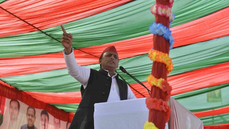 अखिलेश यादव जन्मदिन विशेष: अमर सिंह, TV सीरियल हैना मॉन्टेना और टर्न हो गई टीपू की लाइफ UP Tak