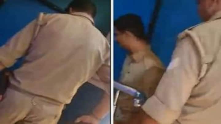 आगरा: ऊपर कैफे, नीचे केबिंस में थे युवक-युवतियां, पुलिस ने वीडियो शूट कर किया वायरल UP Tak