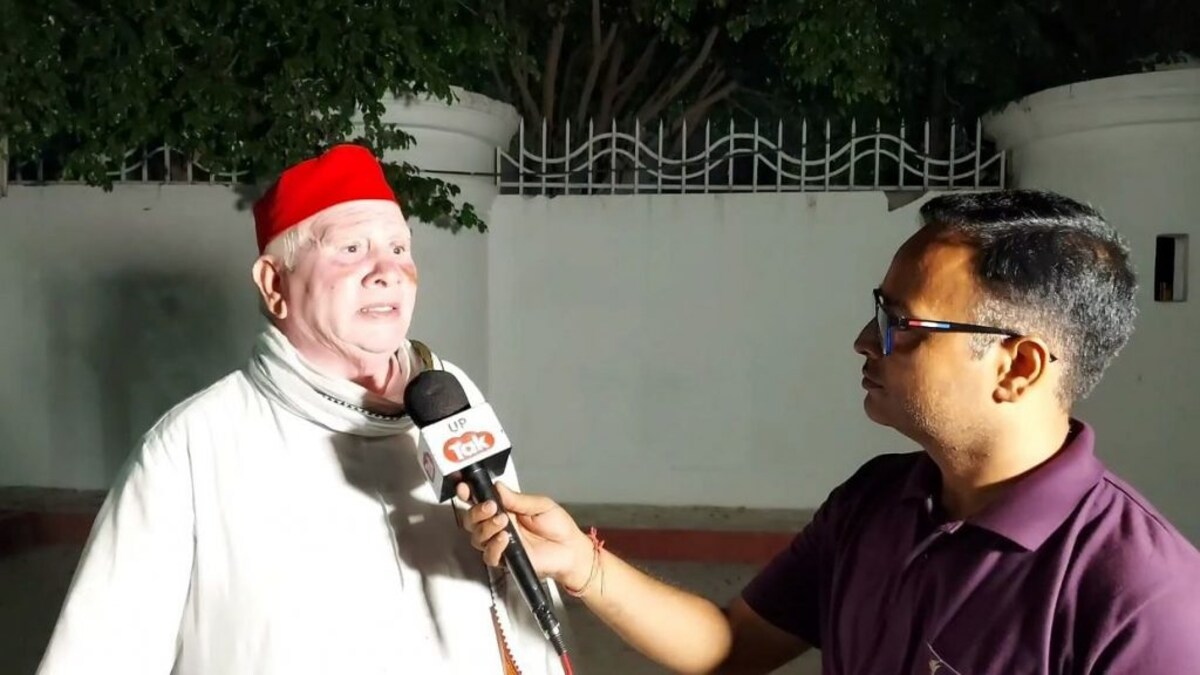ICU में भर्ती हैं मुलायम सिंह, सैफई के प्रधान के नहीं रुके आंसू, रो-रो कर कही ये बात UP Tak