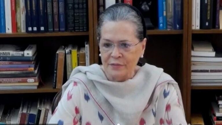 रायबरेली: नारी शक्ति की मिसाल, हर महत्वपूर्ण पद पर बैठीं हैं महिलाएं, आधी आबादी का है राज UP Tak