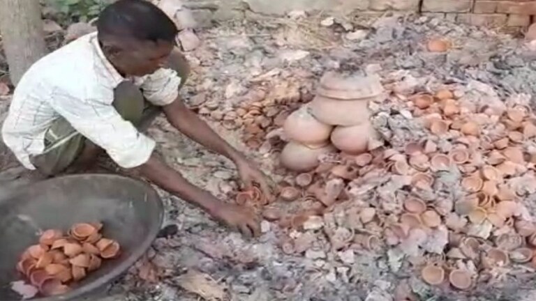 इस बार की दिवाली से दीये बनाने वालों में जगी उम्मीद, क्या इनके भी घरों में जलेंगे दीए? UP Tak