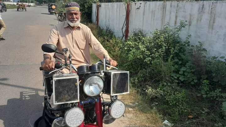 बरेली: हाइटेक बाइक पर करतब करते हैं 85 साल के टारजन चाचा, आवाज से स्टार्ट होती है गाड़ी UP Tak