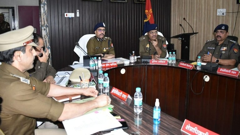 श्रद्धा मर्डर केस के बाद बरेली पुलिस हुए सतर्क, मतांतरण-लव जिहाद को लेकर दिए ये निर्देश UP Tak