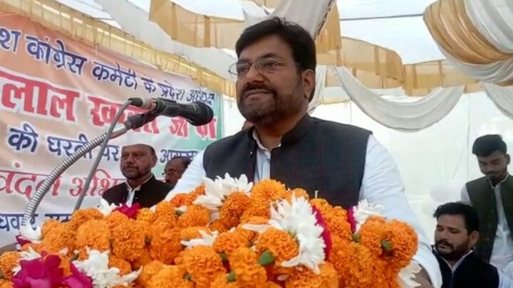 अमेठी: जिला अध्यक्ष ने दिया इस्तीफा, कांग्रेस प्रदेश चीफ बोले- कांग्रेस तो डूब ही रही है.. UP Tak