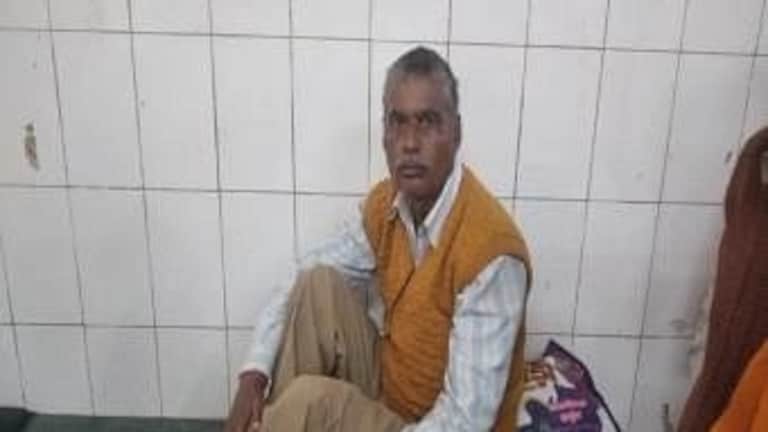 सुलतानपुर: सड़क दुर्घटना में स्थानीय भाजपा नेता घायल, पत्नी की मौत UP Tak