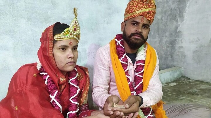 बरेली: प्यार के आगे टूटी धर्म की दीवार! मुस्लिम लड़की ने धर्म बदल हिंदू युवक से रचाई शादी UP Tak