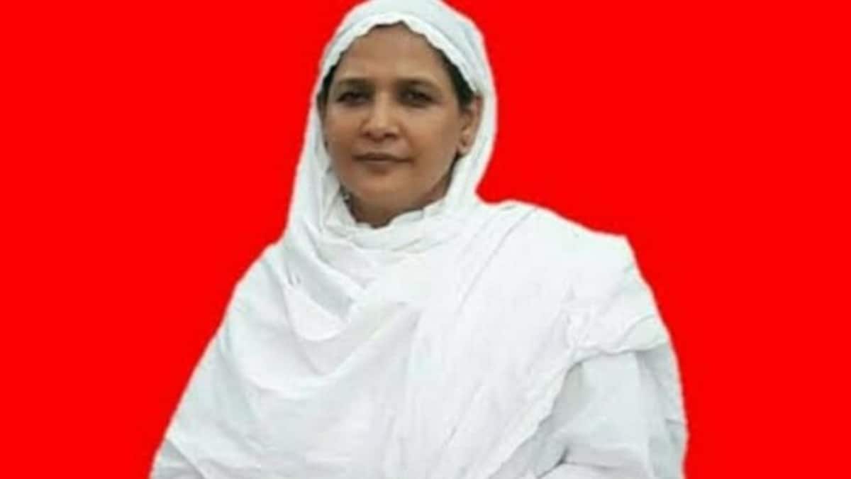 देवरिया: सपा की पूर्व MLA गजाला लारी और उनके बेटे समेत 8 पर केस दर्ज, जानें पूरा मामला UP Tak