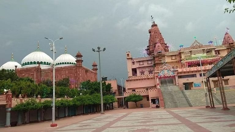 कृष्ण जन्मभूमि-शाही ईदगाह विवाद: जिला कोर्ट में आज होनी है सुनवाई, जानें पूरा विवाद UP Tak