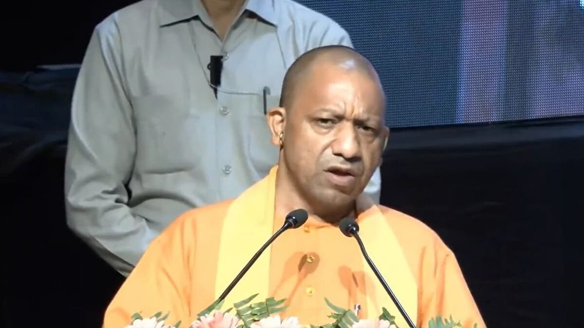 योगी सरकार की पहल से प्राथमिक विद्यालयों में बच्चों का नामांकन और उपस्थिति बढ़ी UP Tak