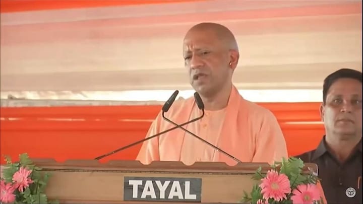 गोरखपुर में यूपी सीएम योगी आदित्यनाथ ने नवनिर्मित स्टेडियम और प्रेक्षागृह का किया लोकार्पण UP Tak