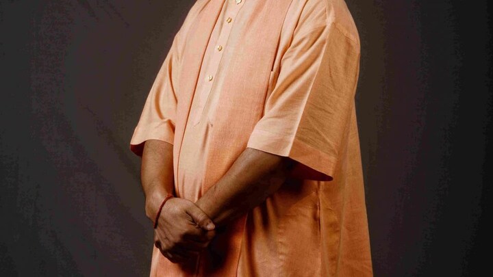 तस्वीरें: सीएम योगी ने कानपुर और आगरा मेट्रो की पहली प्रोटोटाइप ट्रेन का किया अनावरण UP Tak