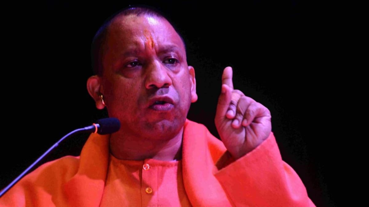 कानून-व्यवस्था और सुदृढ़ करें और समय से पूरा करें निर्माणाधीन परियोजनाएं: सीएम योगी UP Tak