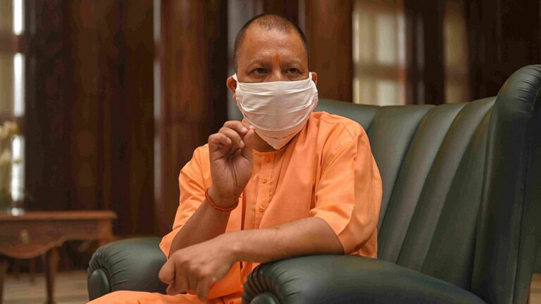 योगी सरकार ने यूपी में कोविड और वैक्सीनेशन के ताजा आंकड़े जारी किए, जानें क्या है हाल UP Tak