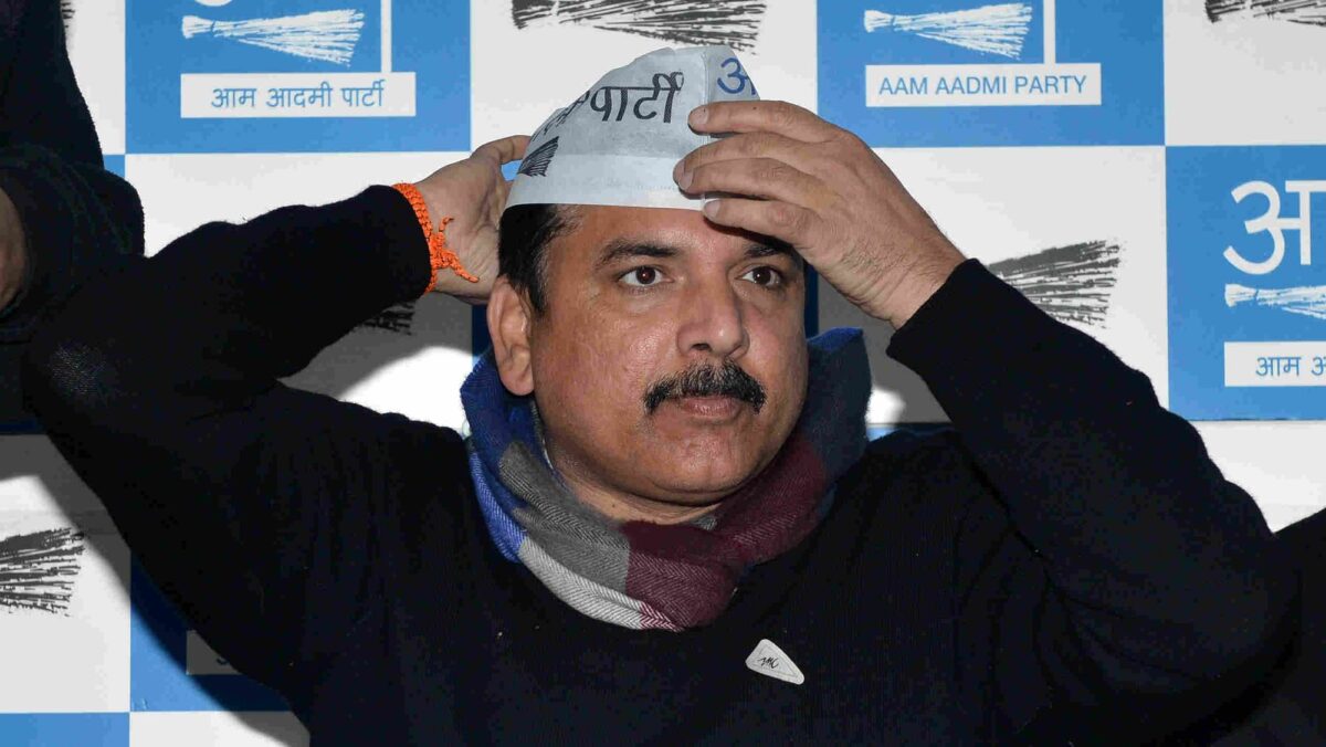 उत्तर प्रदेश के 633 नगर निकायों में चुनाव लड़ेगी आम आदमी पार्टी UP Tak