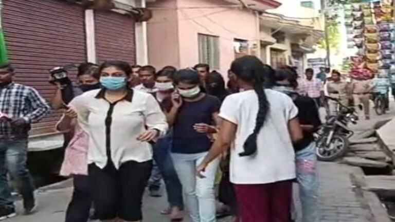 लड़कियां नहा रही होती थीं तो वीडियो बना लेता था स्वीपर! कानपुर कांड में पता चलीं ये बातें UP Tak